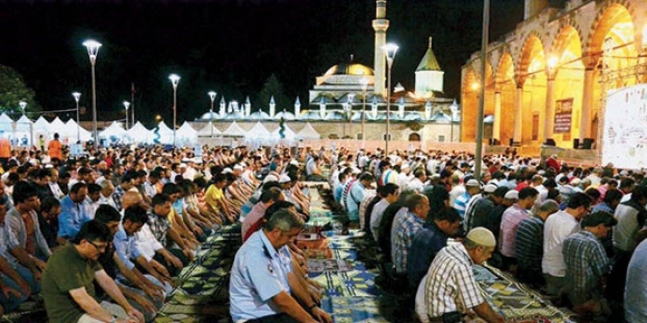 Teravihler kapalı olmayacak