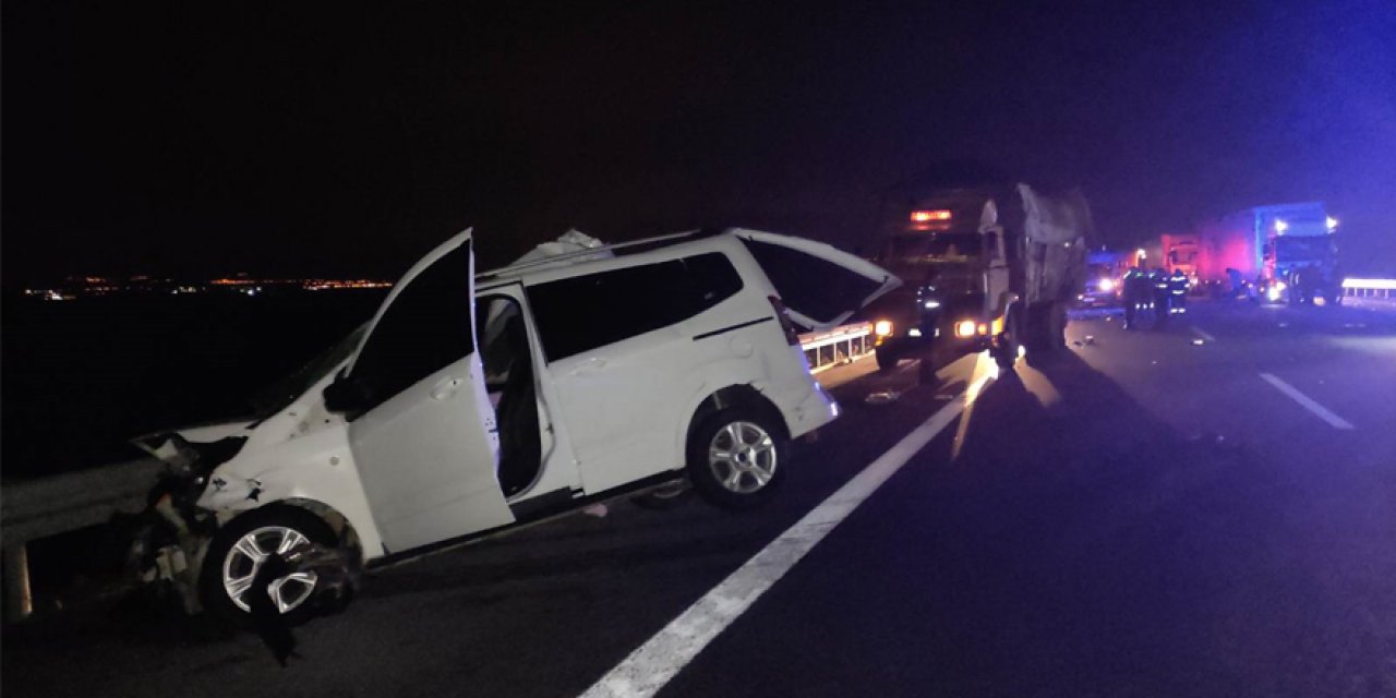 Manisa'da trafik kazası: 1 ölü, 2 yaralı