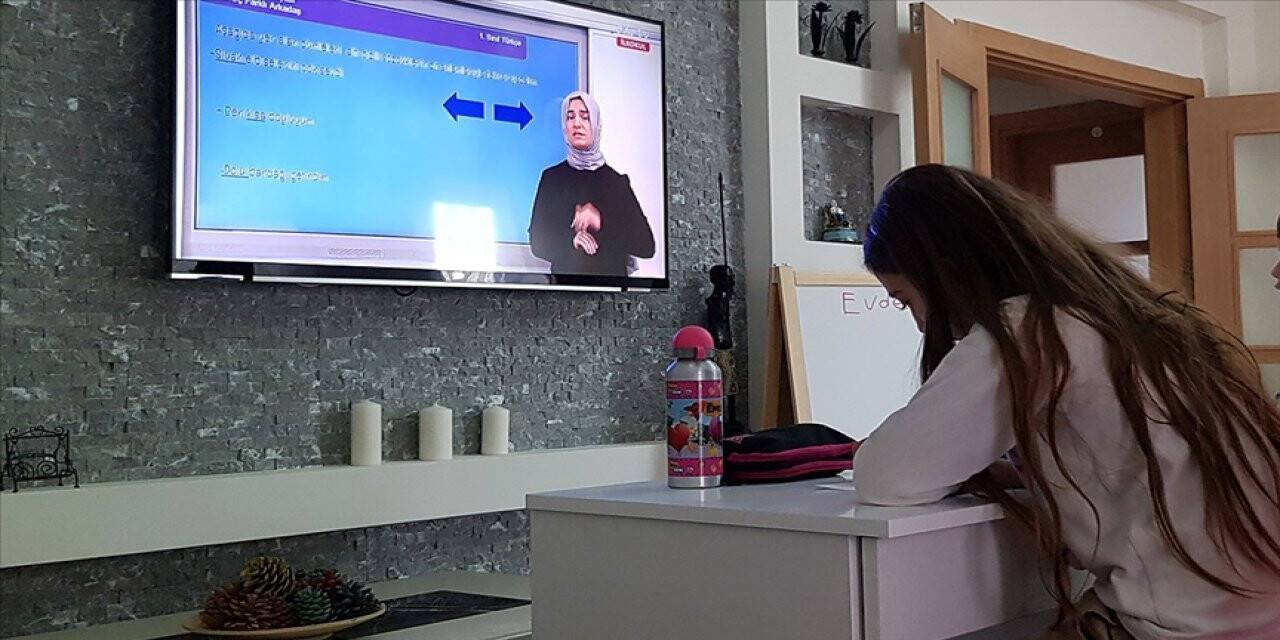 Ankara'da uzaktan eğitimle ilgili karar alındı