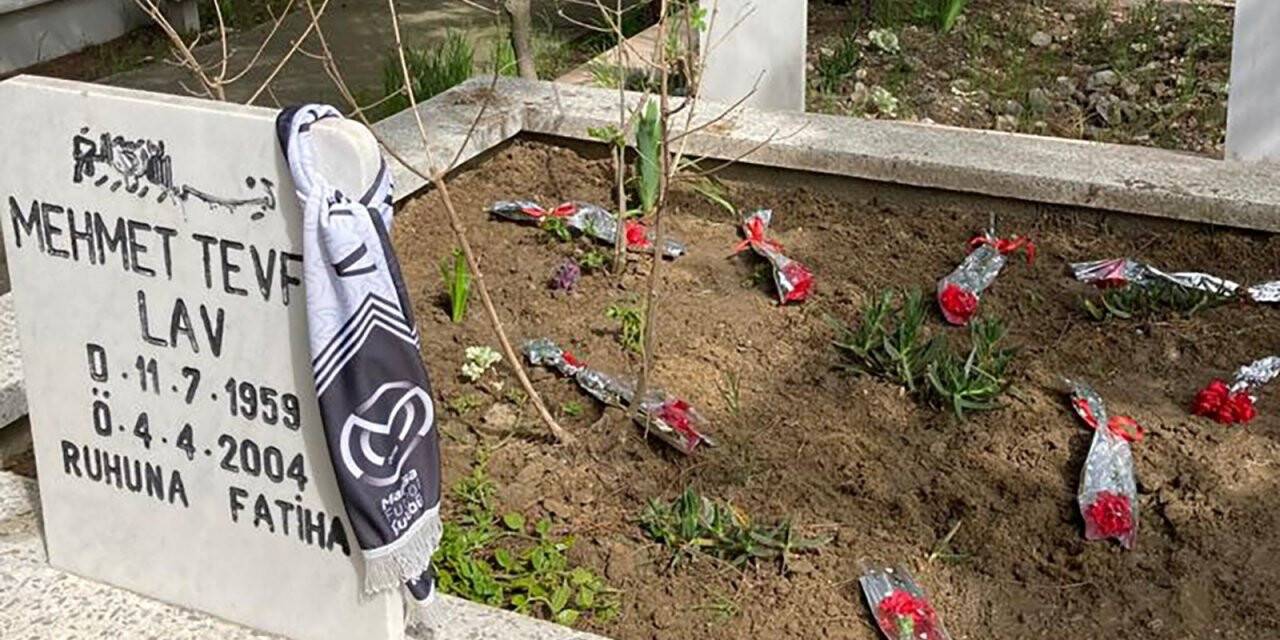Tevfik Lav mezarı başında anıldı