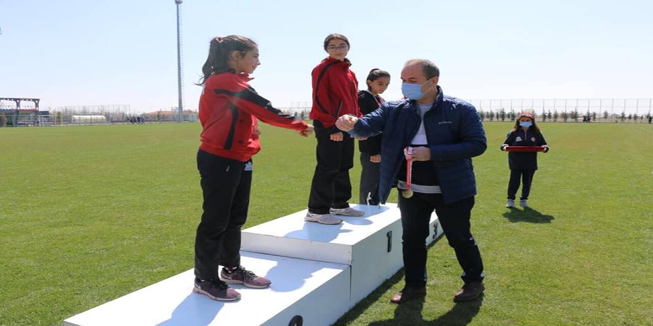 Atletizm Geliştirme Projesi yarışları yapıldı