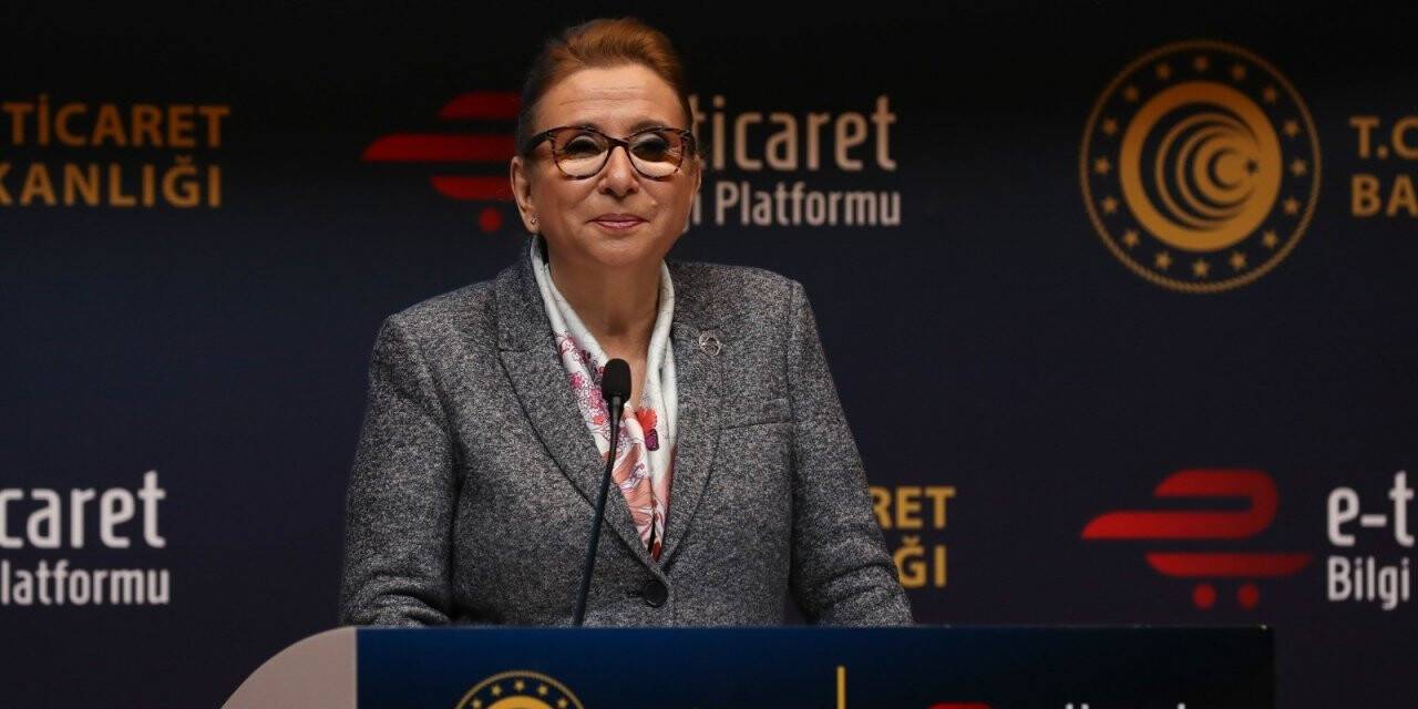Bakan Pekcan: Türkiye'de e-ticaret hacmi 226,2 milyar liraya yükseldi