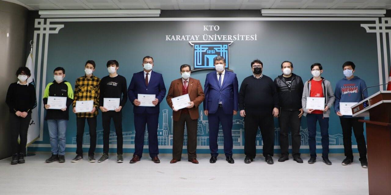 Liseli Genç Mühendisler Sertifikalarını Aldılar