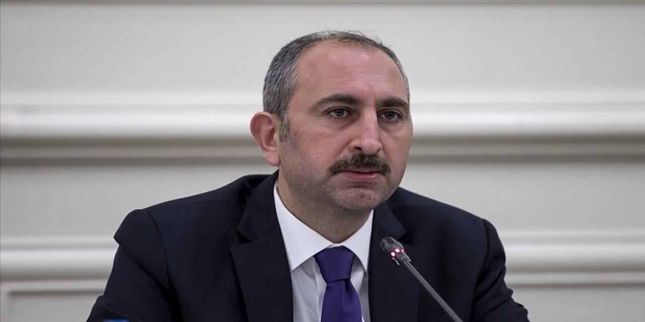 Adalet Bakanı Abdulhamit Gül'ün annesi vefat etti