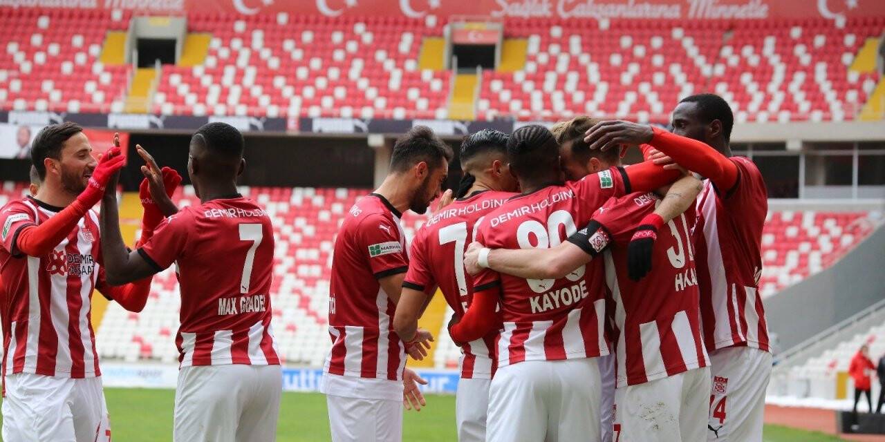 Sivasspor ligdeki 11. galibiyetini aldı