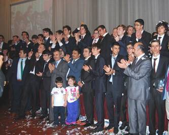 Büyükkoyuncu Kolejlerinde mezuniyet coşkusu