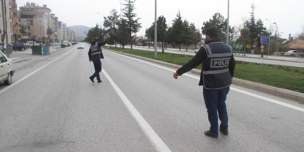 Konya'da karantinada olması gereken sürücü polis kontrolünde yakalandı