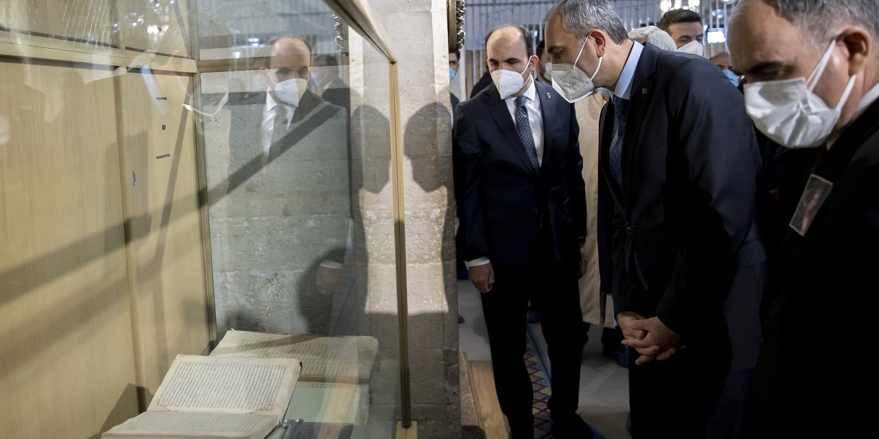 Adalet Bakanı Abdulhamit Gül, Mevlana Müzesi'ni ziyaret etti