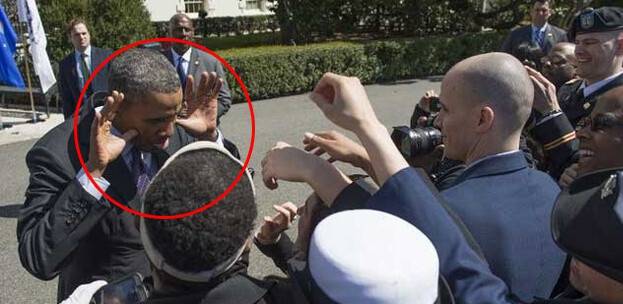 Obama'dan güldüren hareket