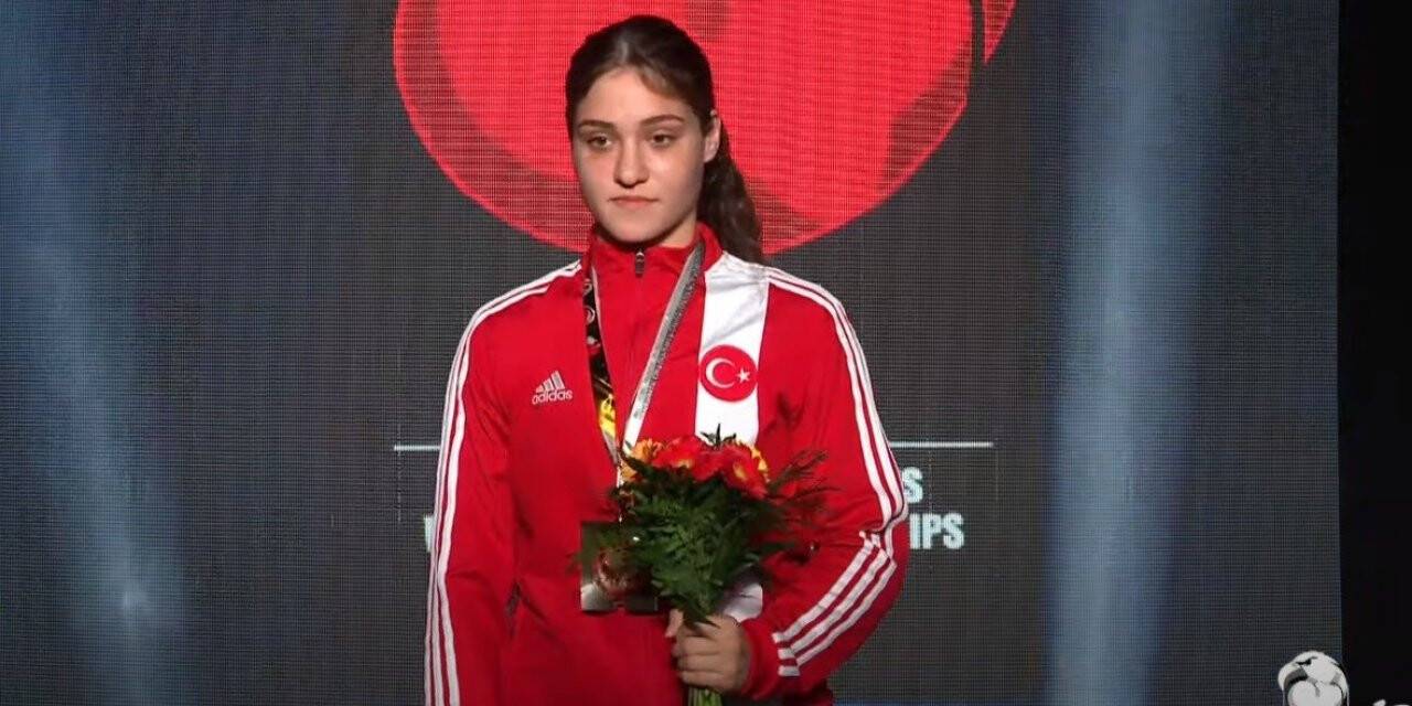 Büşra Işıldar Dünya şampiyonu oldu