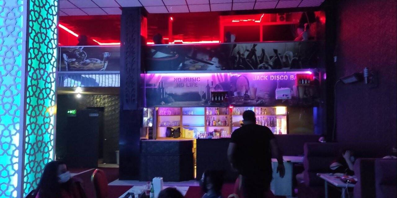 Konya’da kısıtlamada eğlence mekanlarına baskınlar devam ediyor: 37 kişiye ceza