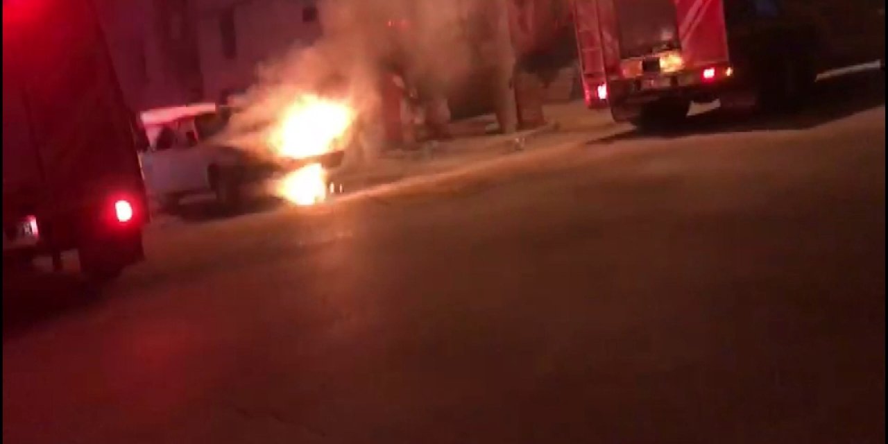 Konya'da seyir halindeki otomobilde yangın