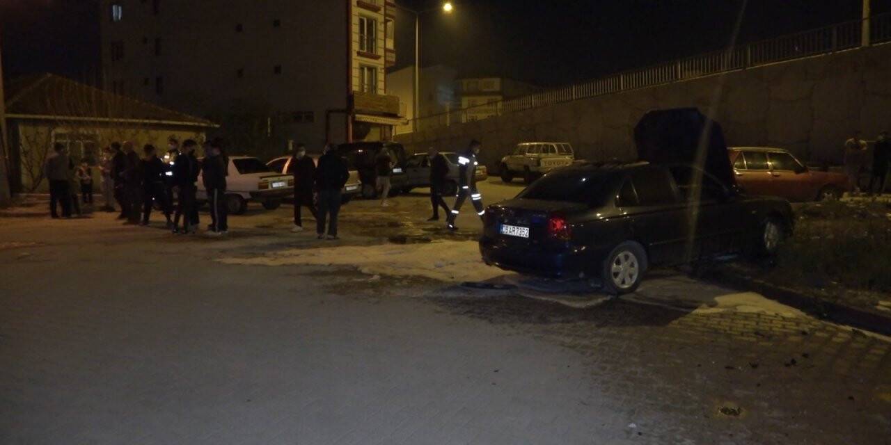 Cinnet getiren koca dehşet saçtı: Karısını öldürüp, evini ve otomobilini ateşe verdi