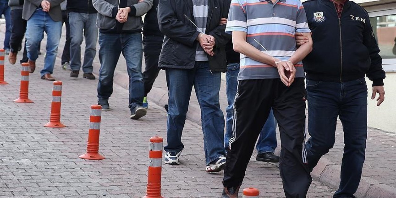 Konya dahil 3 ilde düzenlenen FETÖ operasyonunda 12 zanlı gözaltına alındı