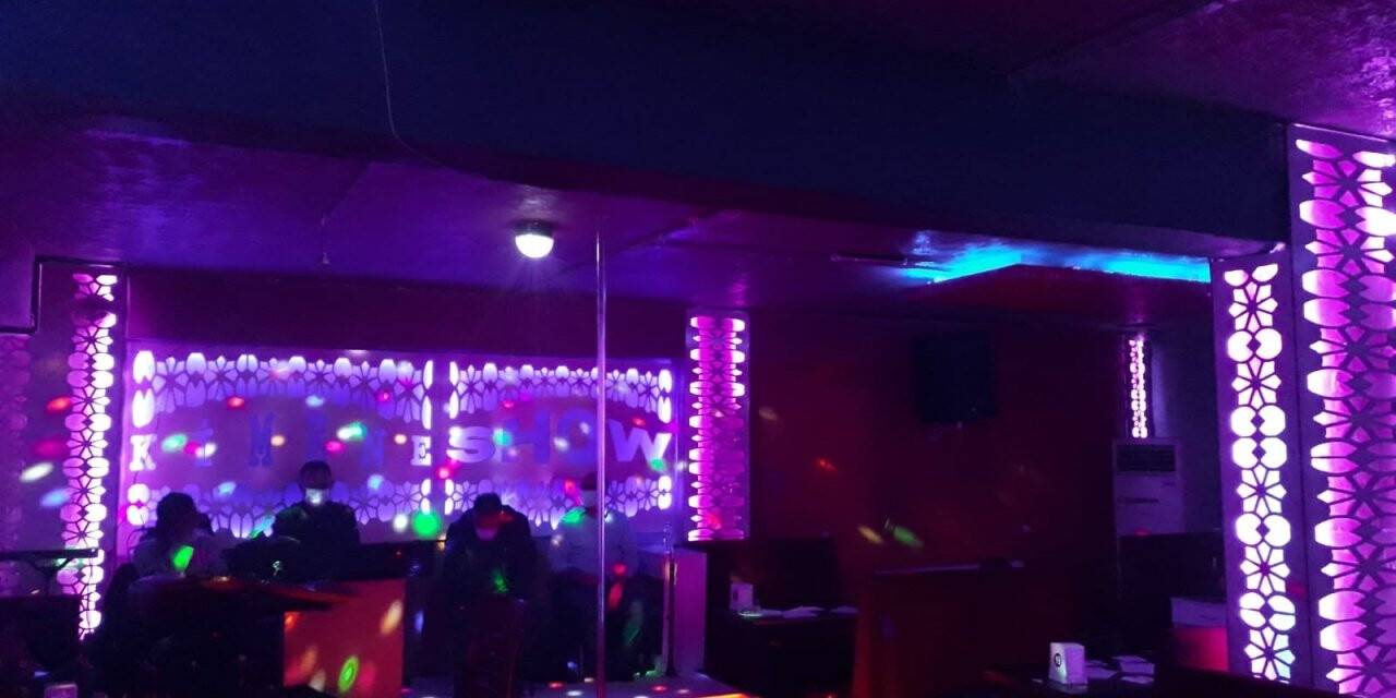 Konya’da kısıtlamada ruhsatsız gazinodaki 46 kişiye ceza