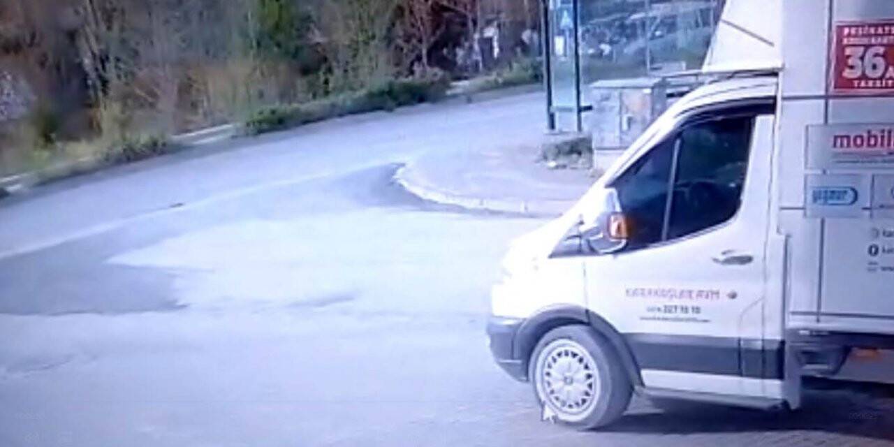 Feci kaza güvenlik kamerasına yansıdı