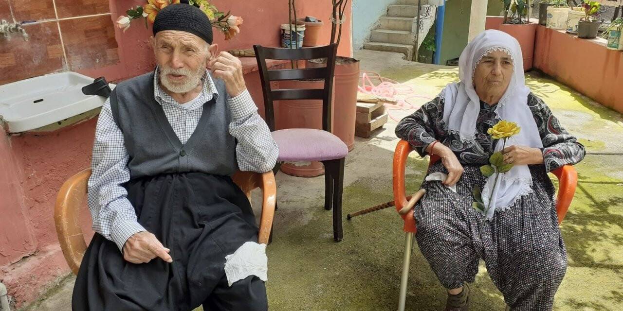 90’lık çift korona virüsü yendi
