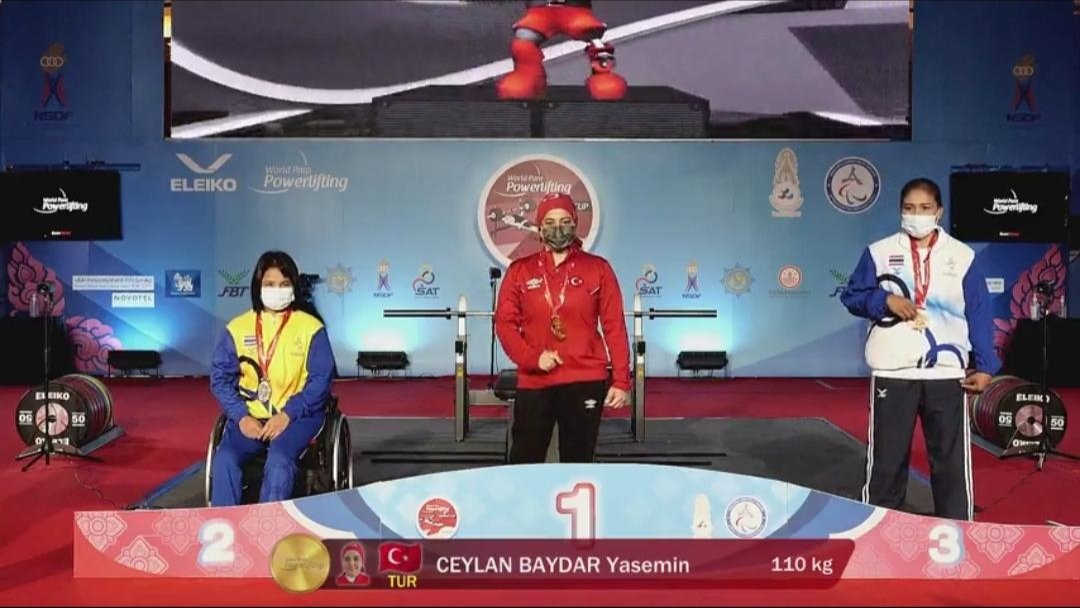 Meram Belediyesporlu milli halterciler Türkiye'yi gururlandırdı