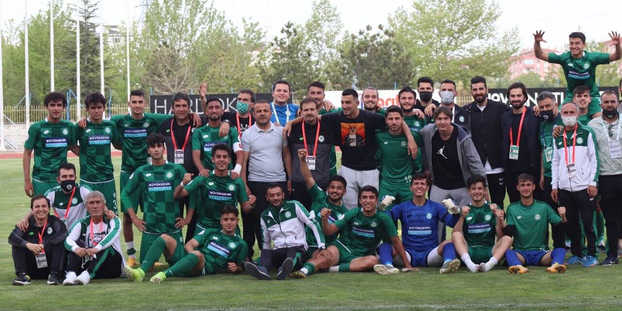 1922 Konyaspor 'plaka'da bitirdi