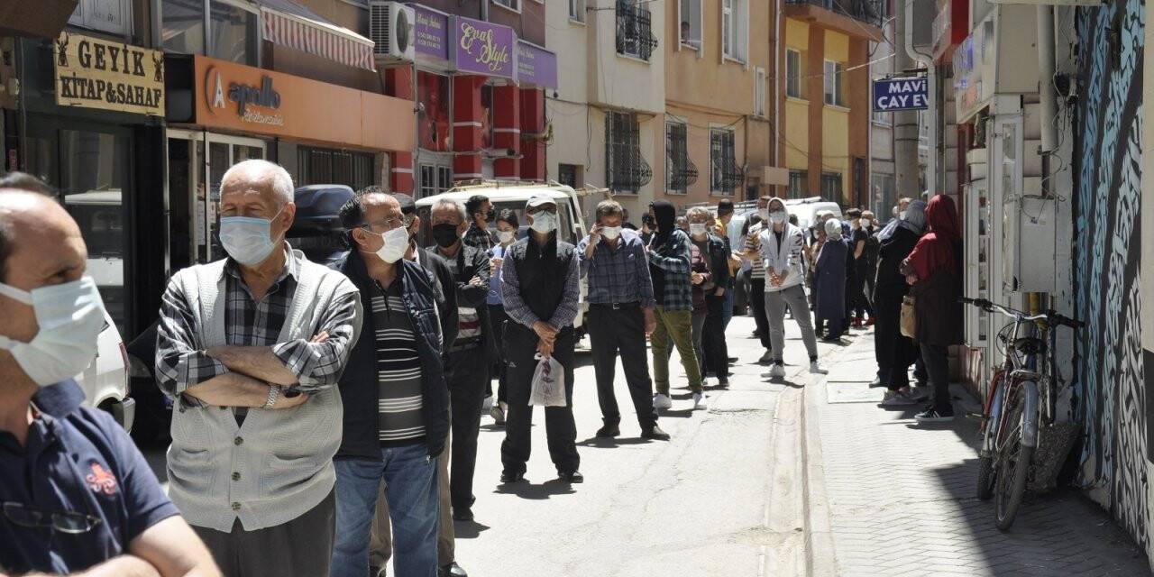 Tatlıcı önünde pes dedirten görüntüler