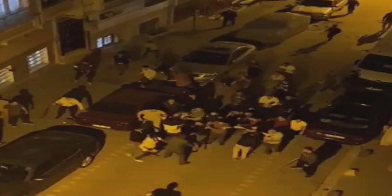 'Laf atma' kavgası meydan savaşına döndü!