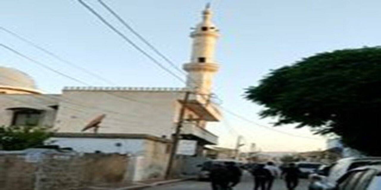 Afrin’de bayram namazında Filistin için dua edildi