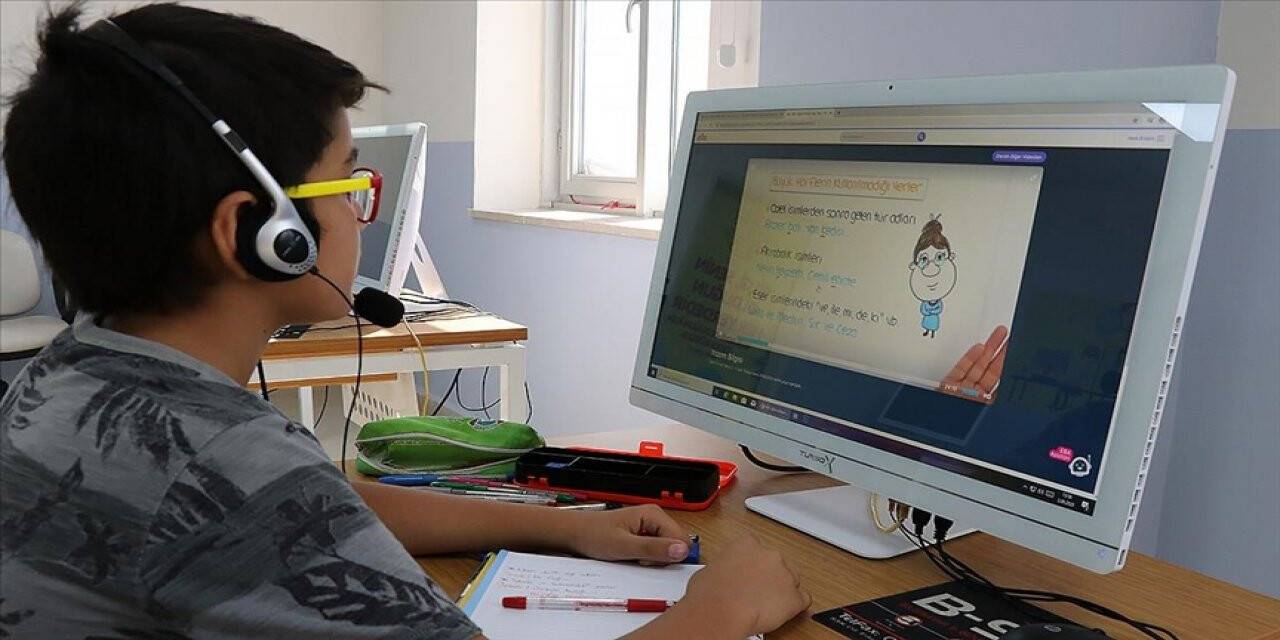MEB: Uzaktan eğitim 1 Haziran'a kadar devam edecek