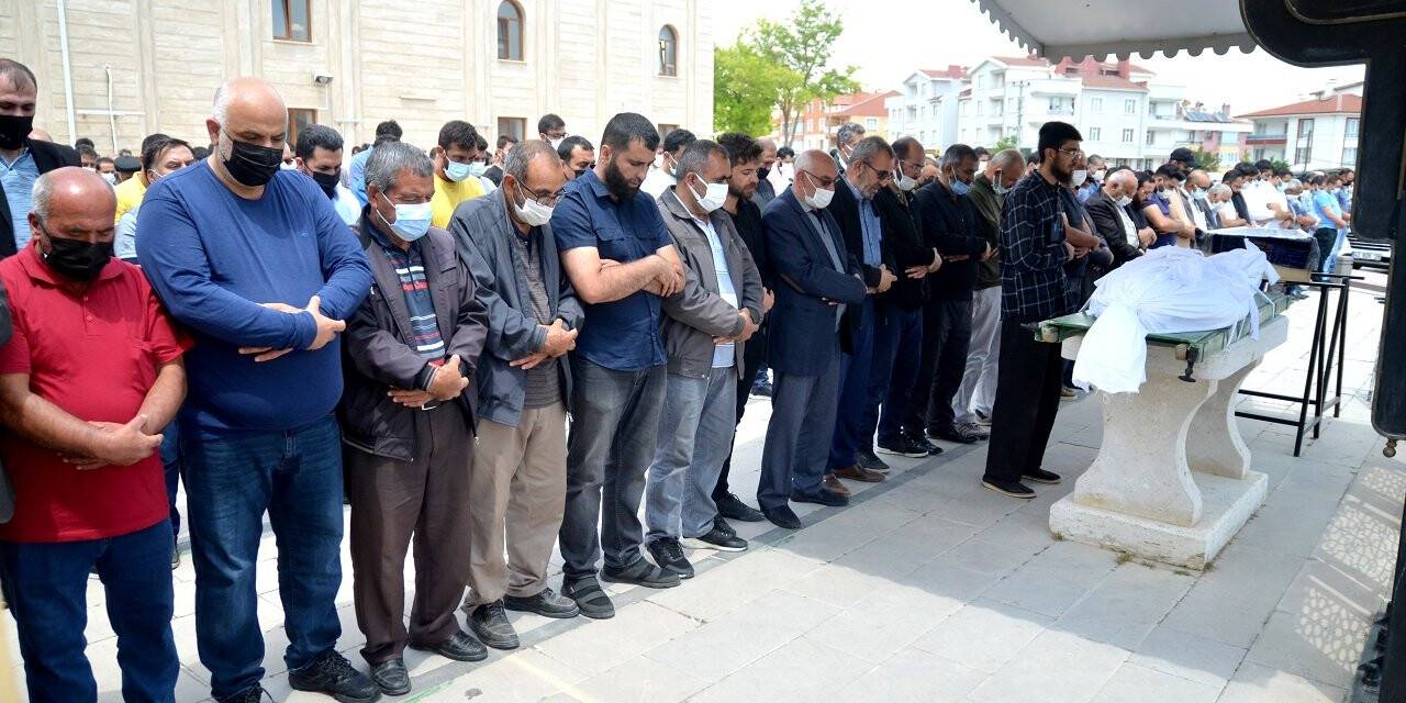 Baba Kıza Son Görev