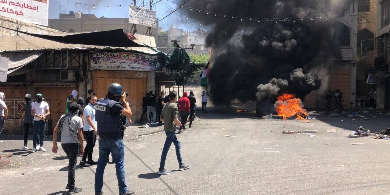 İsrail güçleri El Halil’de Filistinlilerin gösterisine müdahale: 3 yaralı