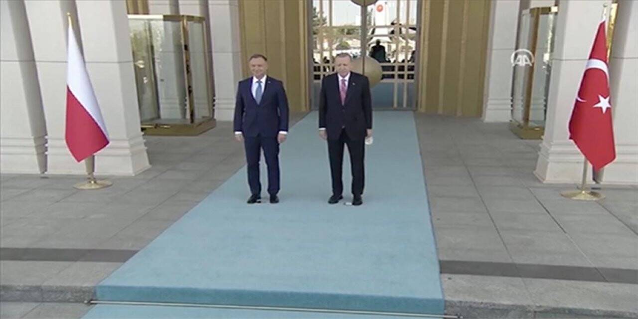 Cumhurbaşkanı Erdoğan, Polonya Cumhurbaşkanı Duda'yı resmi törenle karşıladı