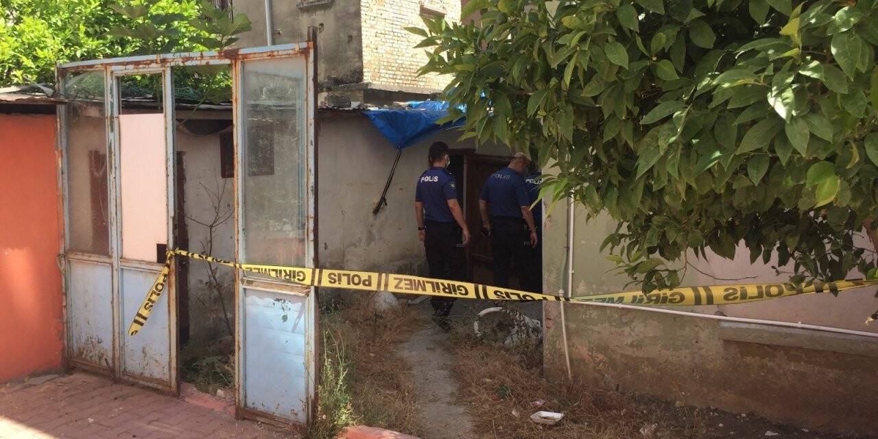 Barakada şüpheli ölüm