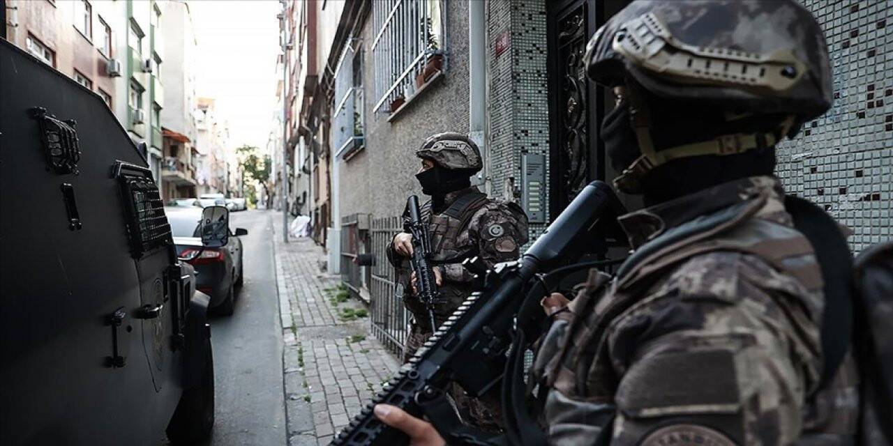 "Karagümrük çetesi" olarak bilinen suç örgütüne yönelik İstanbul merkezli operasyon