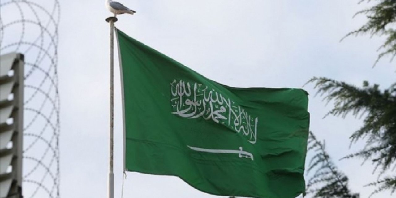 Suudi Arabistan 11 ülke için seyahat yasağı kararını kaldırdı