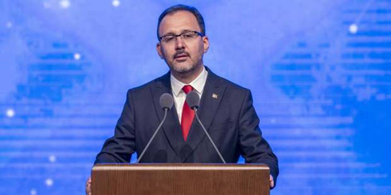 Bakan Kasapoğlu’ndan Muaythai Milli Takımı’na tebrik mesajı