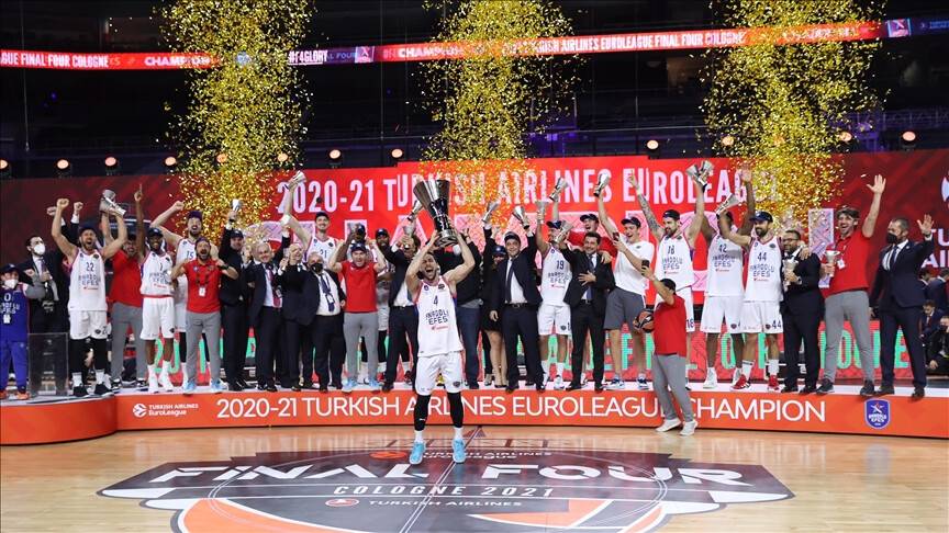 Basketbolda Avrupa’nın en büyüğü Anadolu Efes