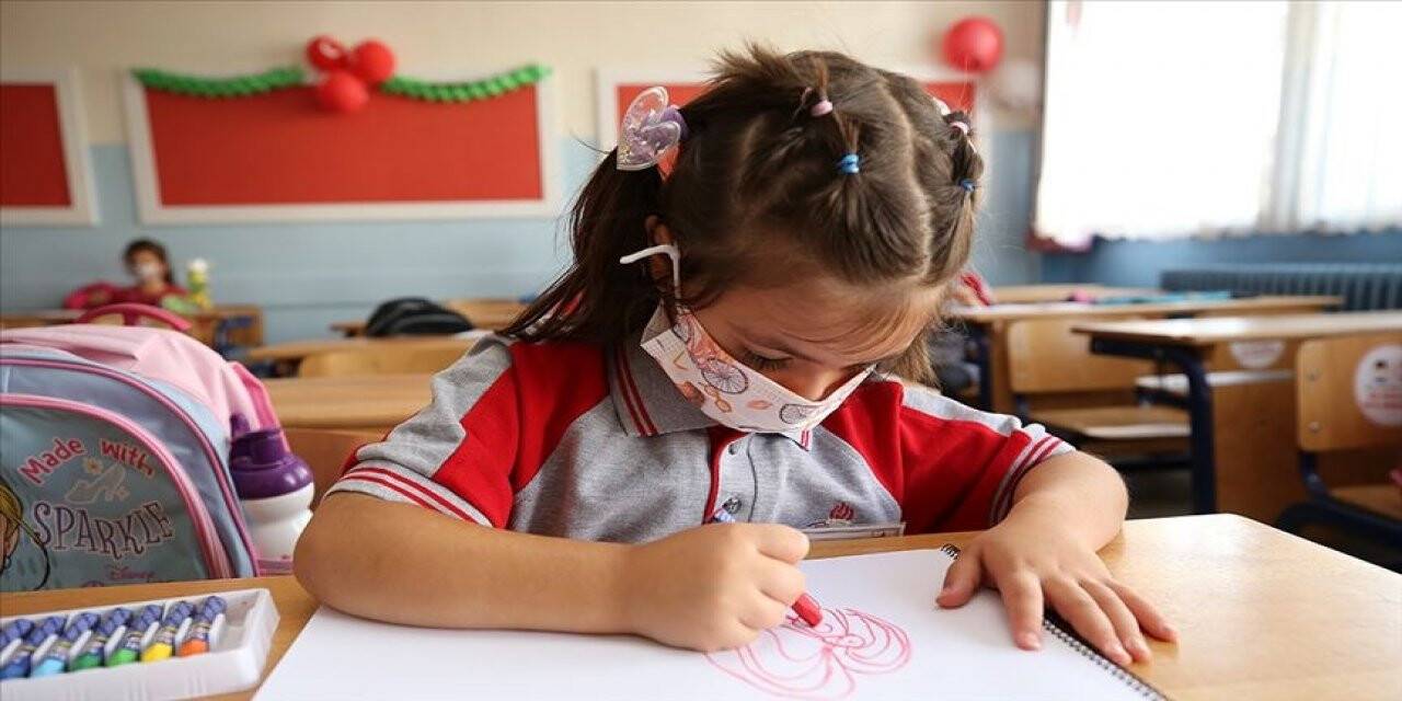 Milli Eğitim Bakanı Selçuk: Yüz yüze eğitim yarın başlıyor