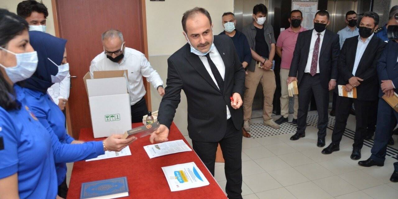 Ereğli Adliyesinde kitap bağışı kampanyası