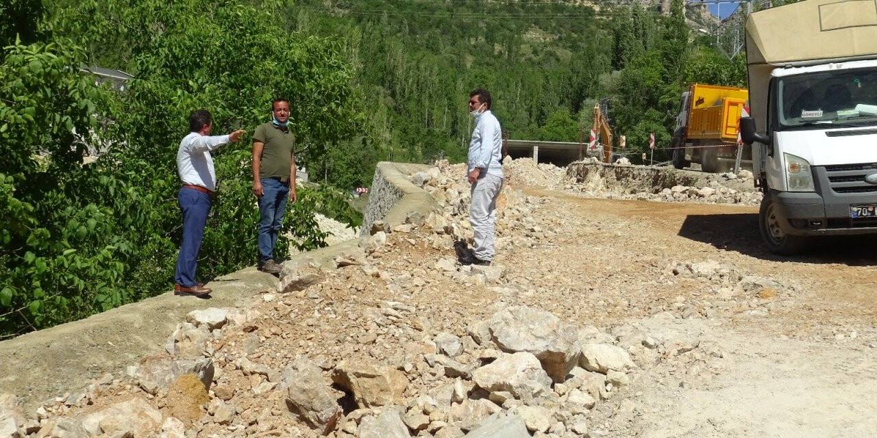 Karaman Başyayla’da dik ve virajlı yollar genişletiliyor