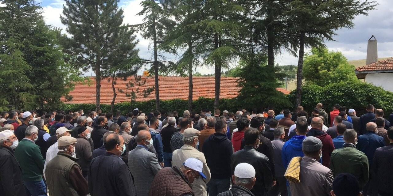 Motosiklet kazasında hayatını kaybeden genç toprağa verildi