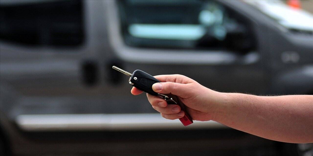 Araç kiralama hizmeti alınacak