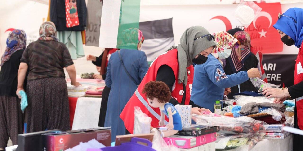 Selçuklu Kadınlarından Filistinli yetimlere yardım eli uzandı