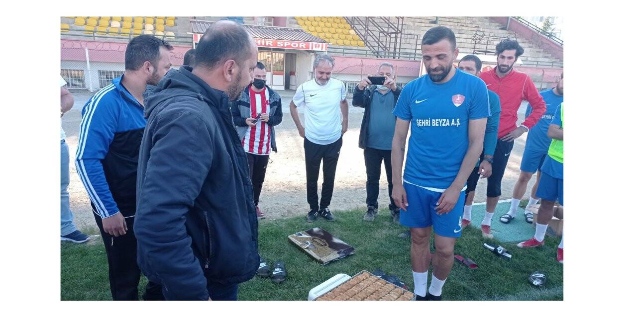Akşehirspor'a 'tatlı' ziyaret