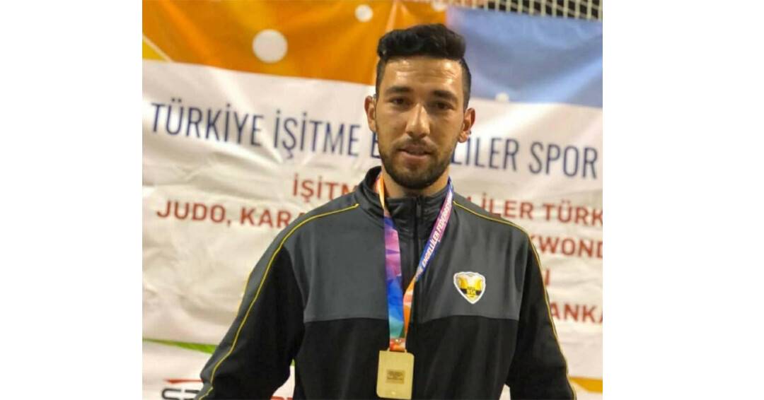 Beytullah Şeker’den madalya