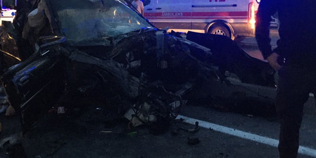Konya'da feci kaza! Tır ile otomobil çarpıştı: 2 ölü