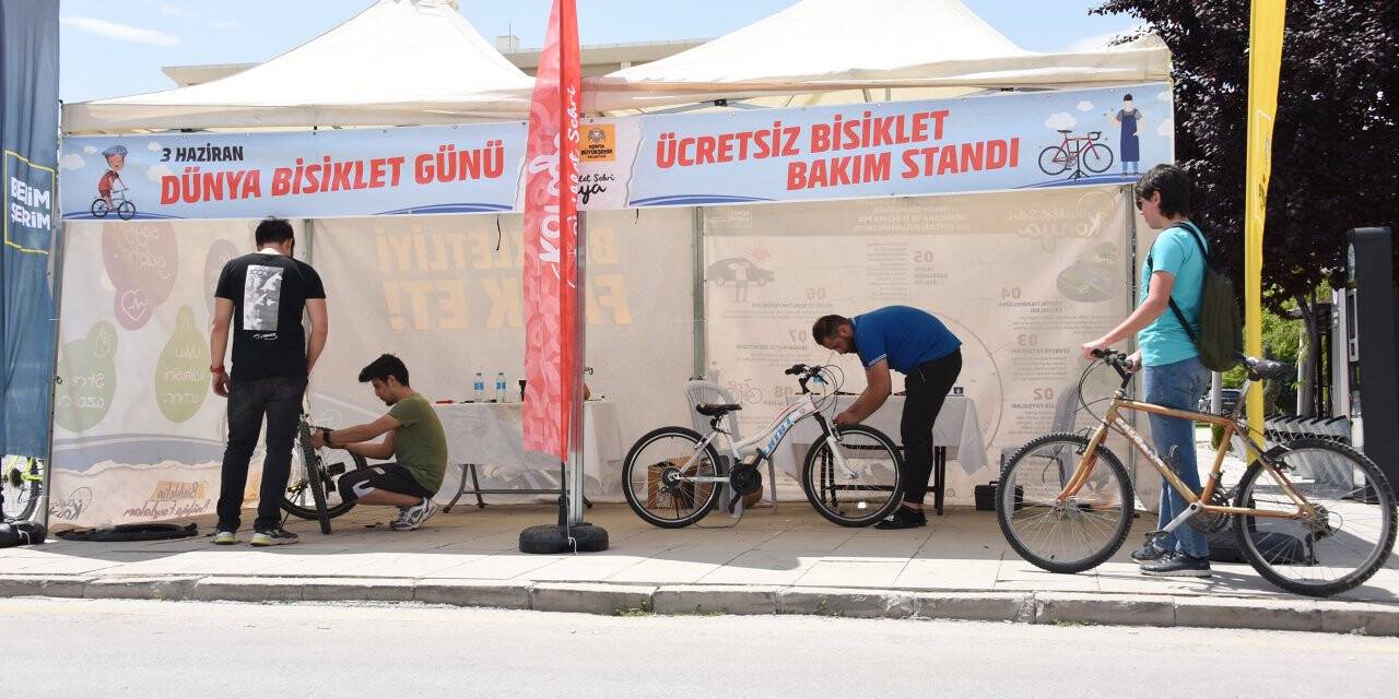 Bisiklet tamir ve bakım istasyonları ilgi görüyor