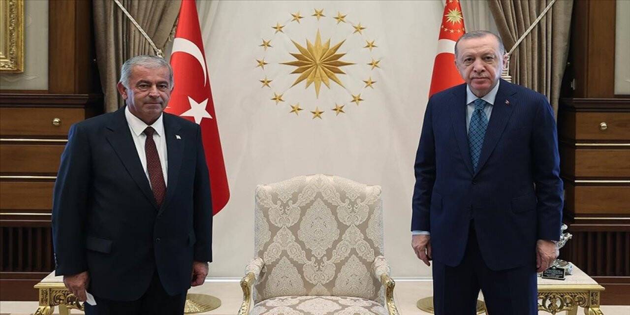 Cumhurbaşkanı Erdoğan, KKTC Cumhuriyet Meclisi Başkanı Sennaroğlu'nu kabul etti