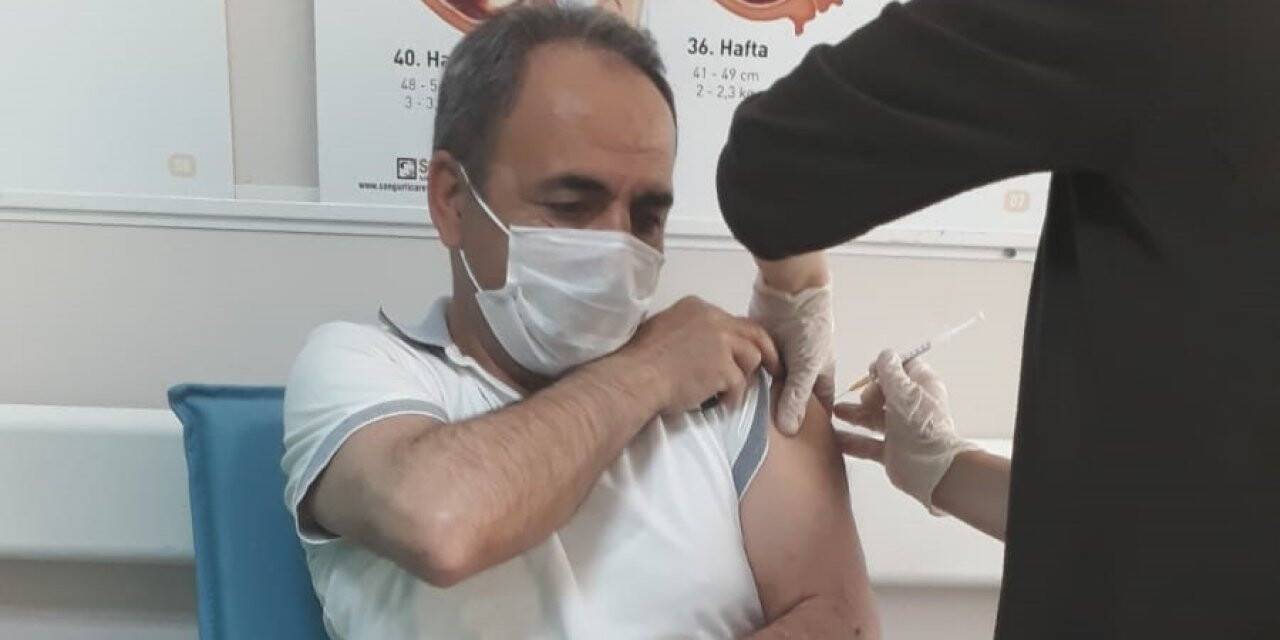 İlçe milli eğitim müdüründen aşı çağrısı