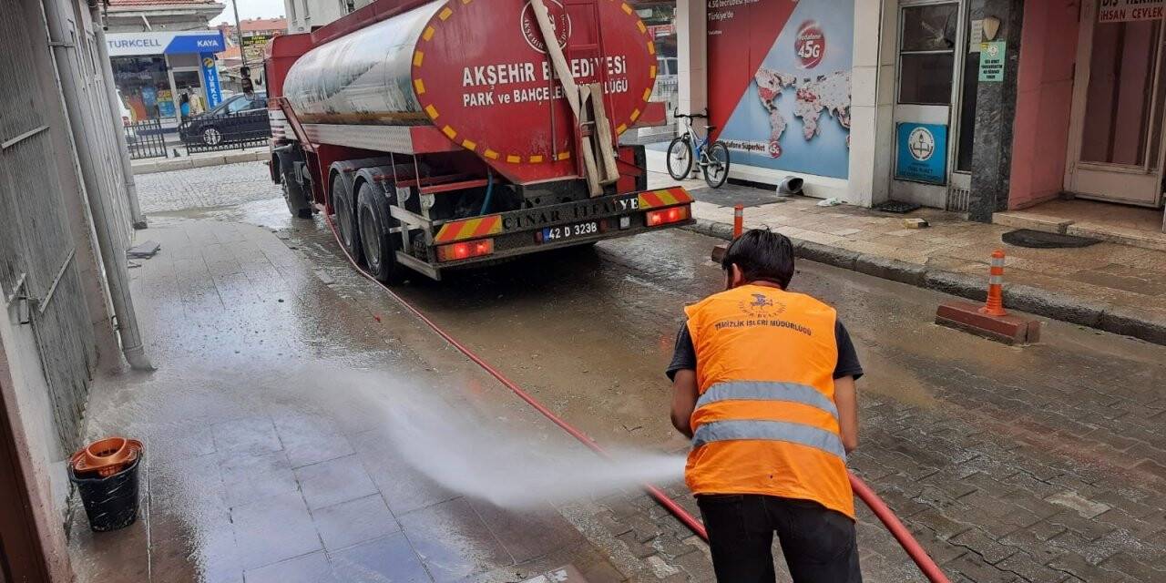 Akşehir Belediyesi’nden vatandaşlara çöp uyarısı