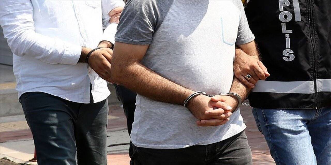 Balıkesir merkezli 32 ilde FETÖ operasyonu! 47 polis gözaltına alındı