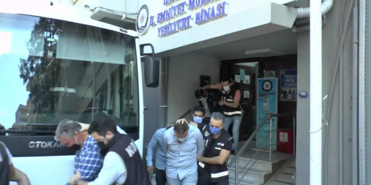 Yasa dışı silah ticareti operasyonunda 11 tutuklama